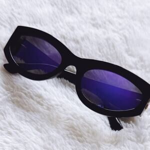 Faye Mirrored Purple with Black Rim Sunglasses